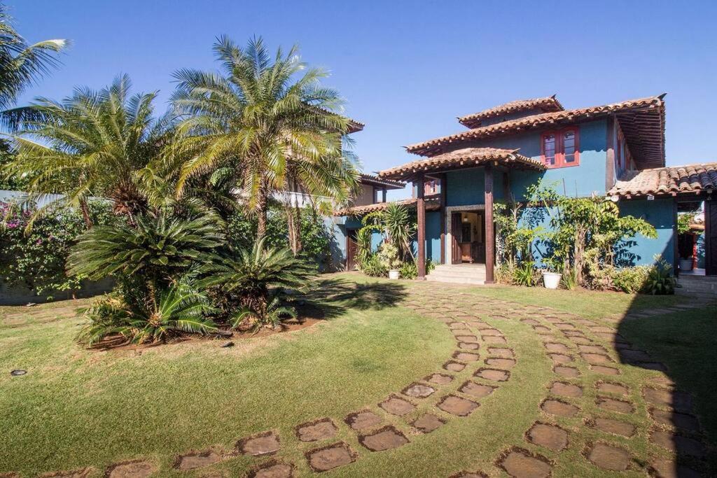 Incrível Mansão Pé na Areia de Geribá com Cinco Suítes Por Luxury Rentals