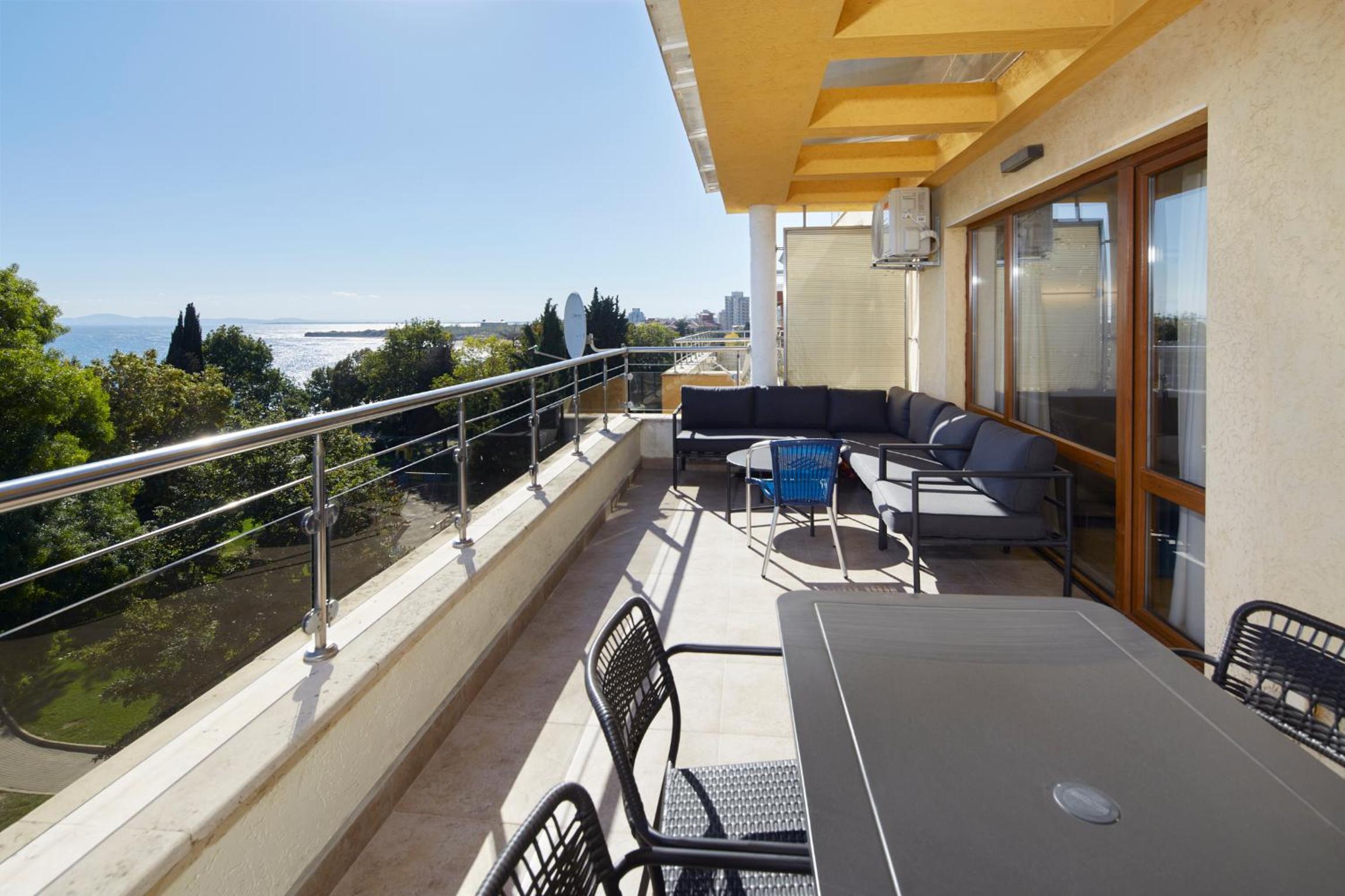 Infinity Terrace 1BR Apartment Nessebar