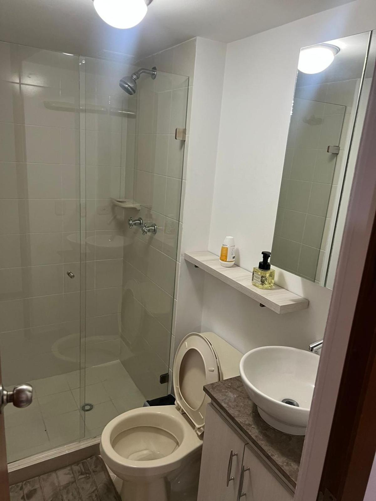 Cómodo Apartamento con Vista al ciudad cerca al poblado