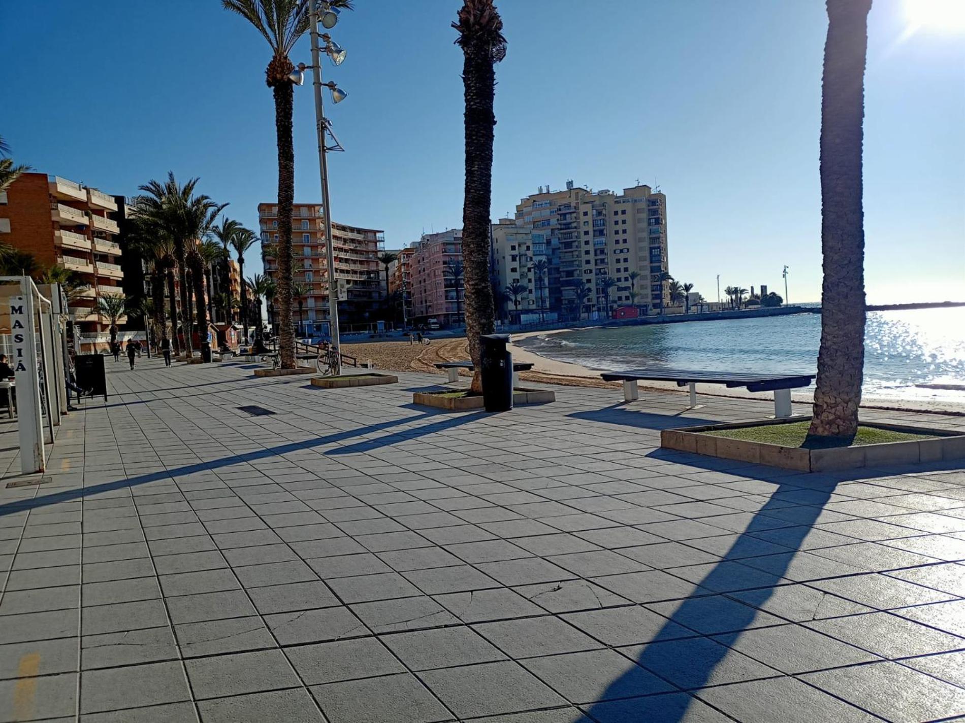 Beautiful Apartment Playa Del Cura Beach in Torrevieja Spain photo 5