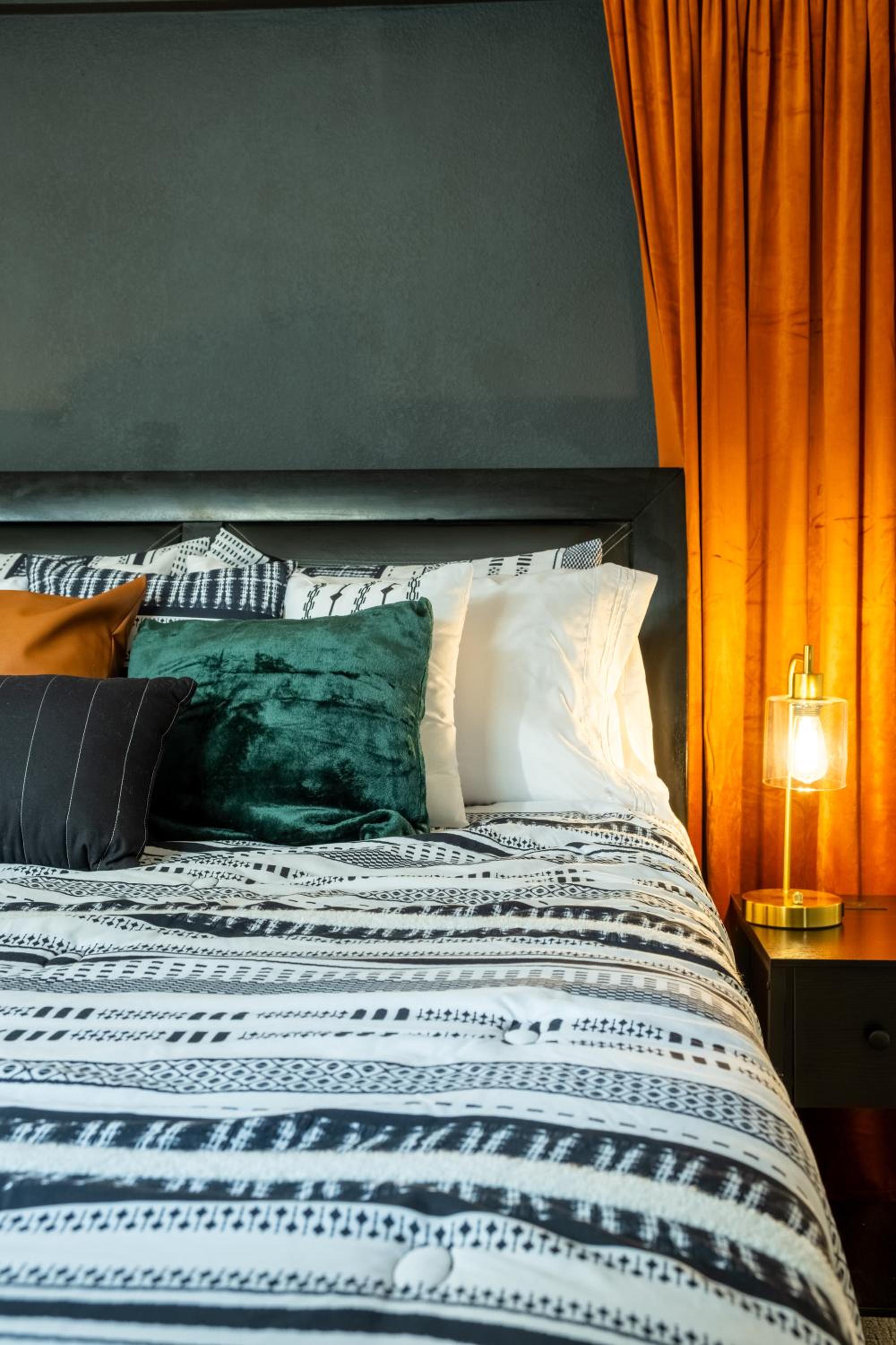 Rocky Mountain Haven-Modern 2BD, 1BA Basement Retreat in Lakewood - Property Image 2