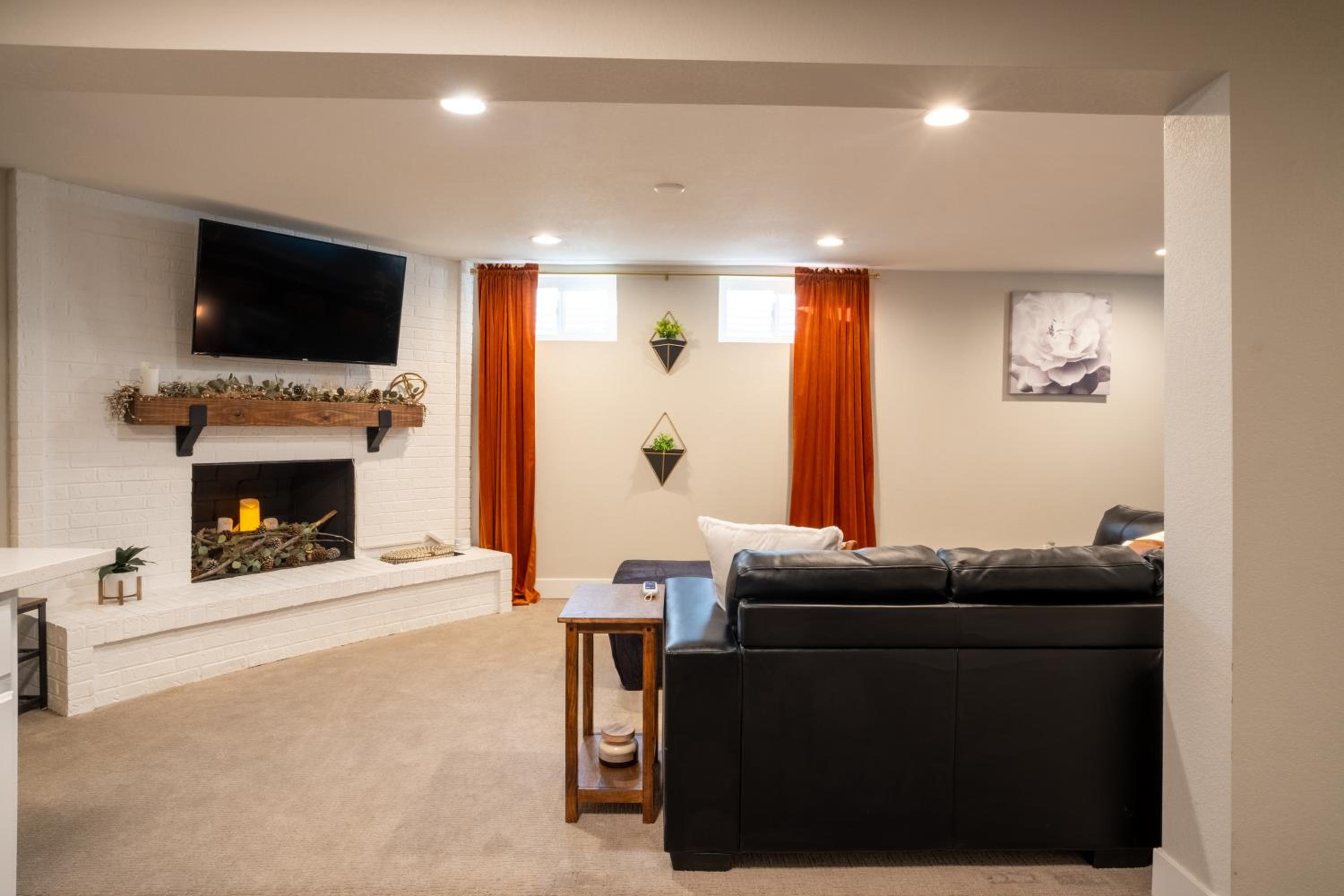 Rocky Mountain Haven-Modern 2BD, 1BA Basement Retreat in Lakewood - Property Image 6