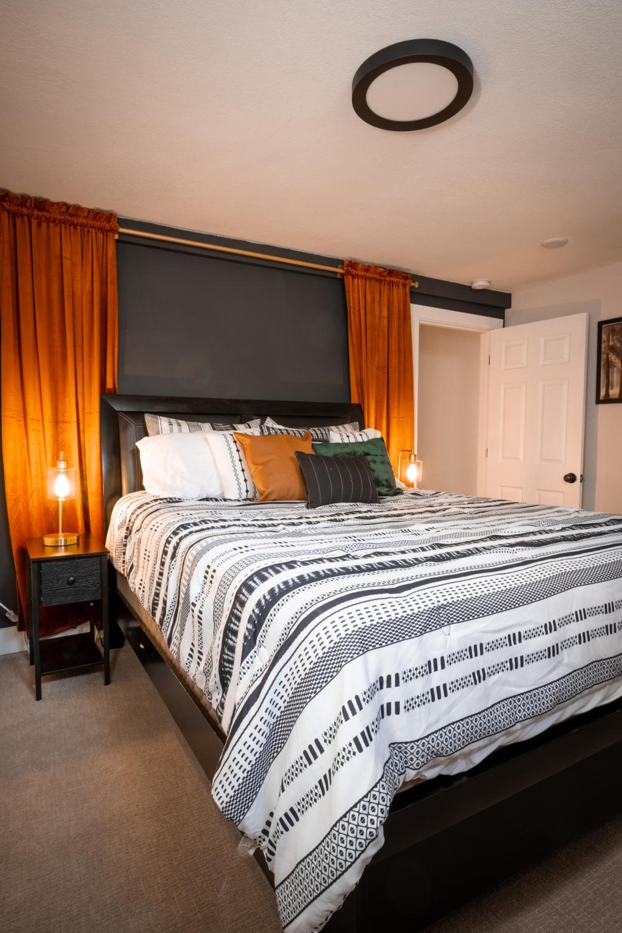 Rocky Mountain Haven-Modern 2BD, 1BA Basement Retreat in Lakewood - Property Image 16