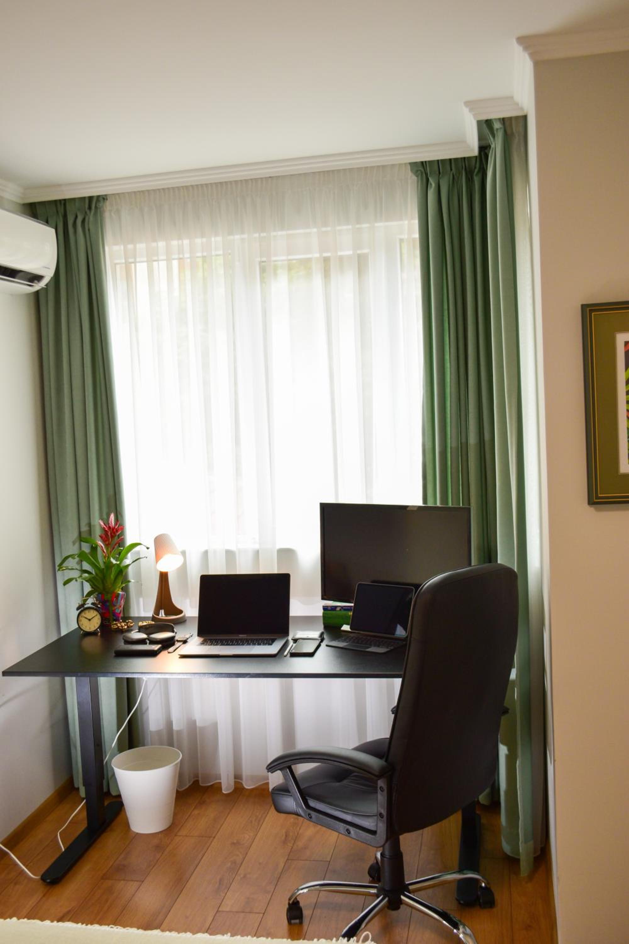 Modern & Elegant City Center Apartments