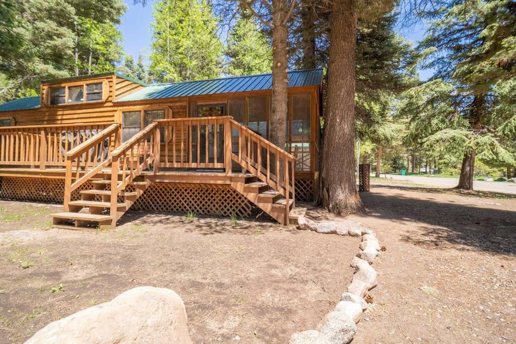 The Cottonwood Cabin #17 at Blue Spruce RV Park & Cabins view 4