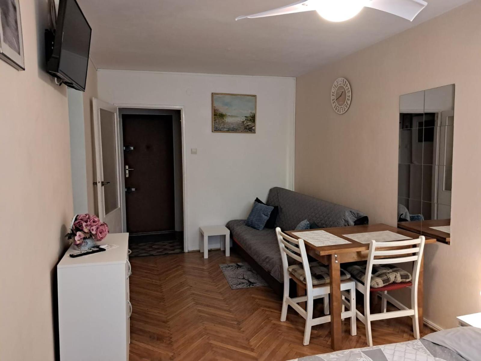 Sady Flat view 2