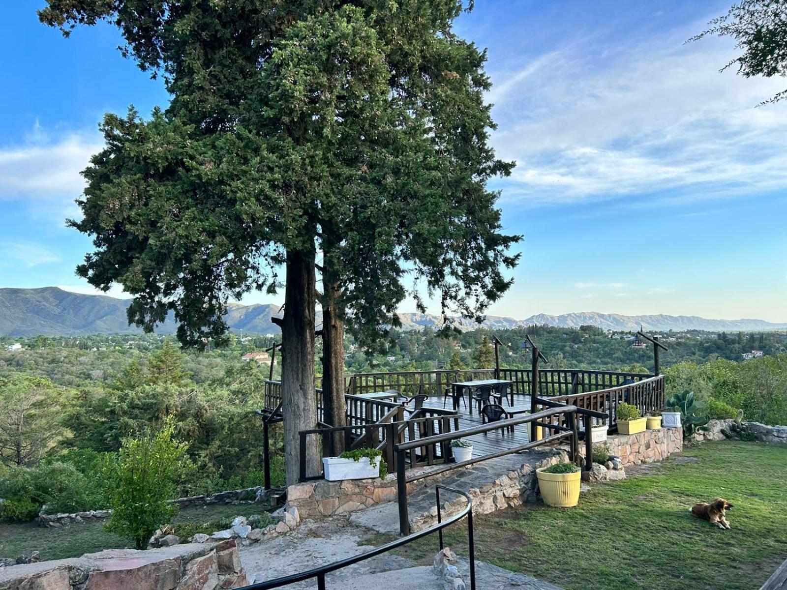 Complejo Turístico Peñón del Indio Enamorado