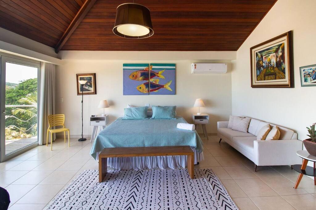 Mansão frente Praia Ferradura por Luxury Rentals