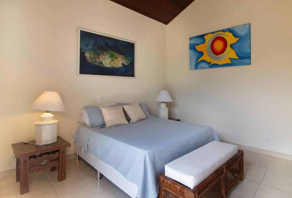 Mansão frente Praia Ferradura por Luxury Rentals