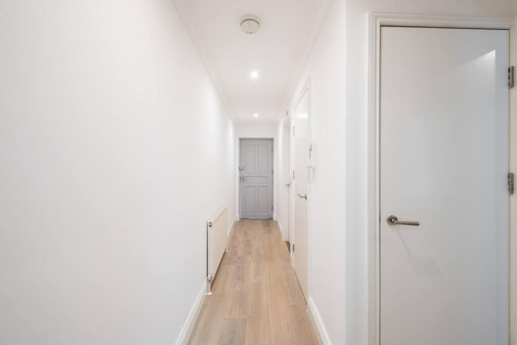 Cozy 2-Bedroom Flat in Battersea