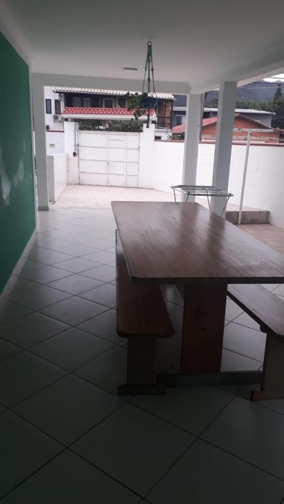 Casa com piscina Ingleses 0169