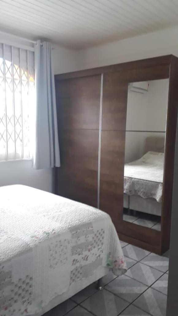 Casa com piscina Ingleses 0169
