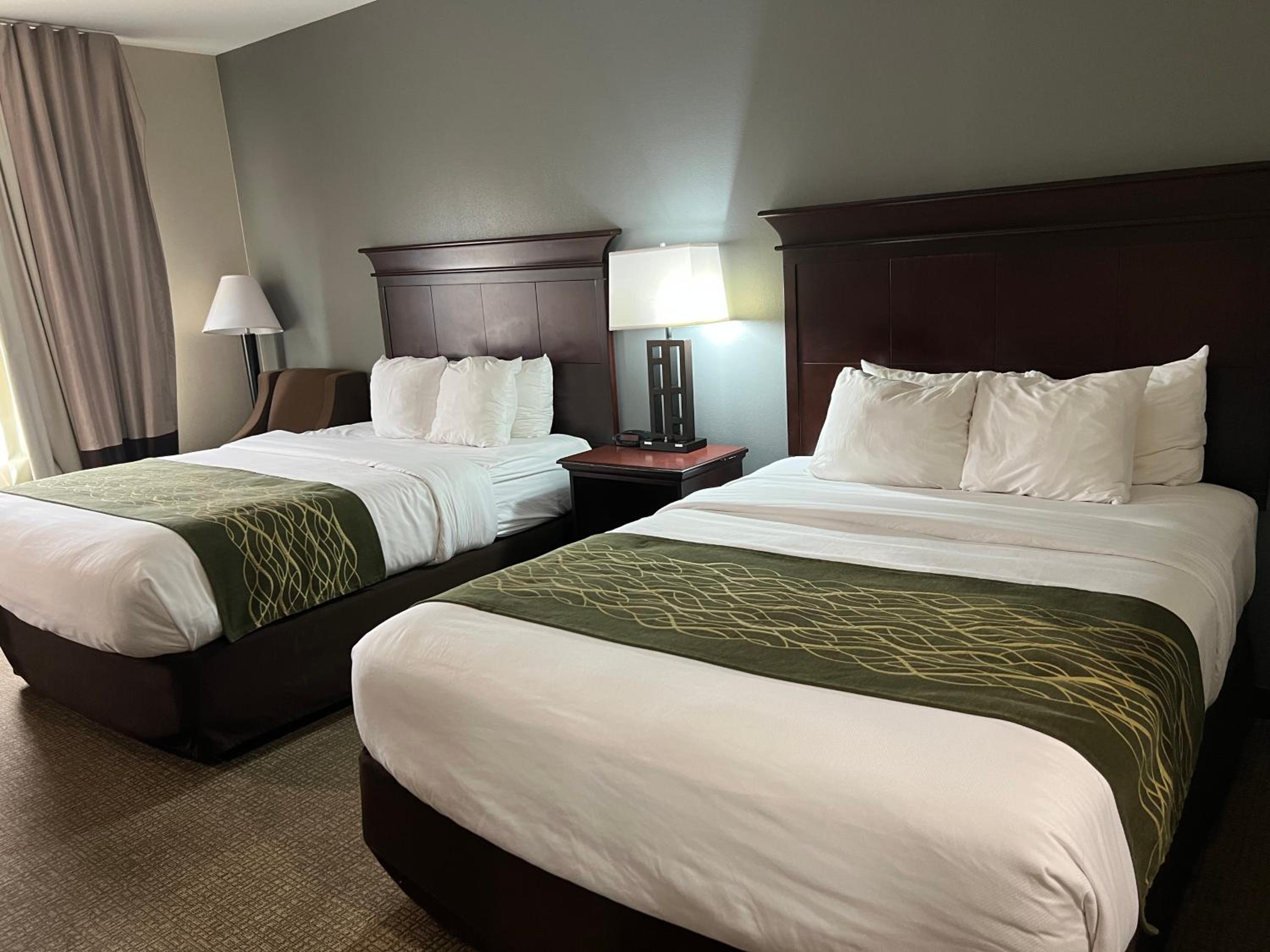 Comfort Inn I-49 South view 2