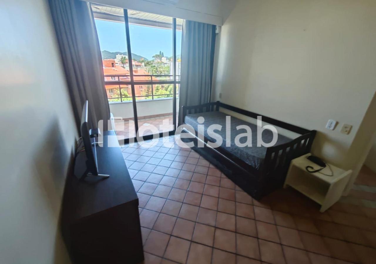 C163 Apto de um quarto com vista para o mar