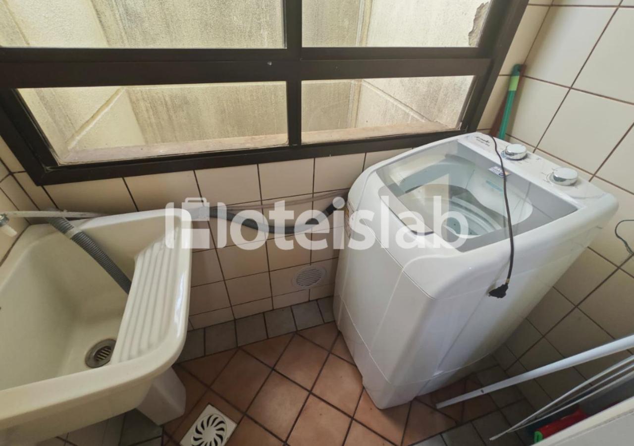 C163 Apto de um quarto com vista para o mar