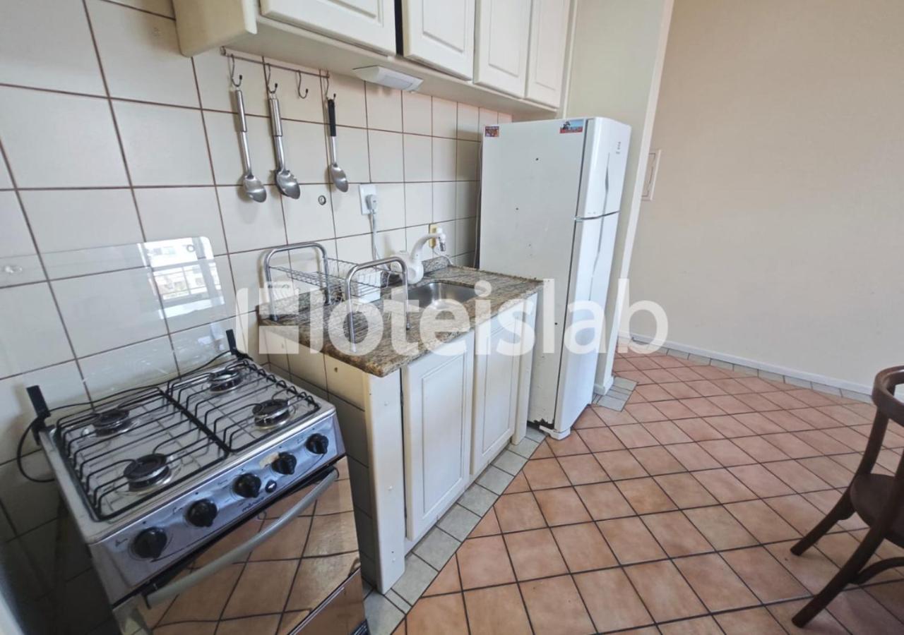 C163 Apto de um quarto com vista para o mar