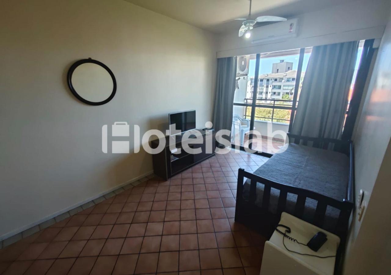 C163 Apto de um quarto com vista para o mar