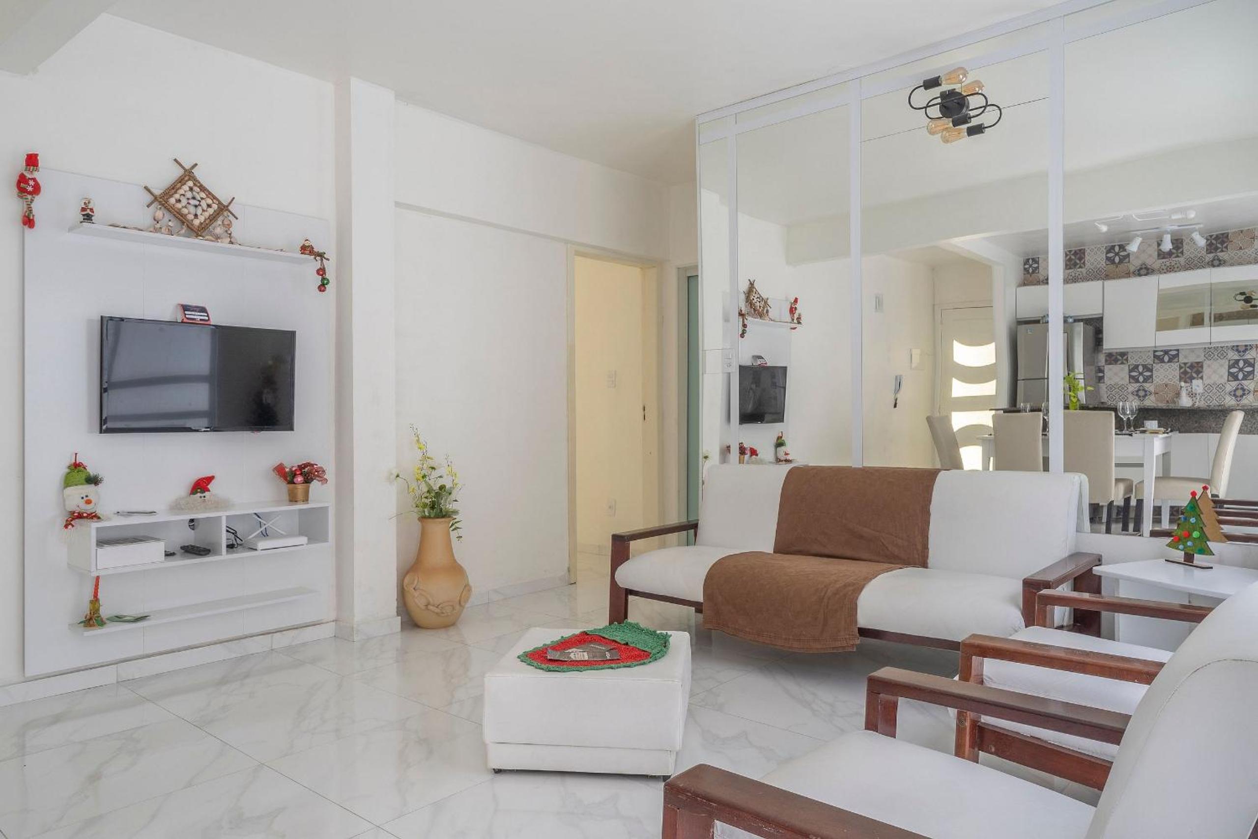 JLP - Apartamentos a 260m da Meia Praia Itapema/SC
