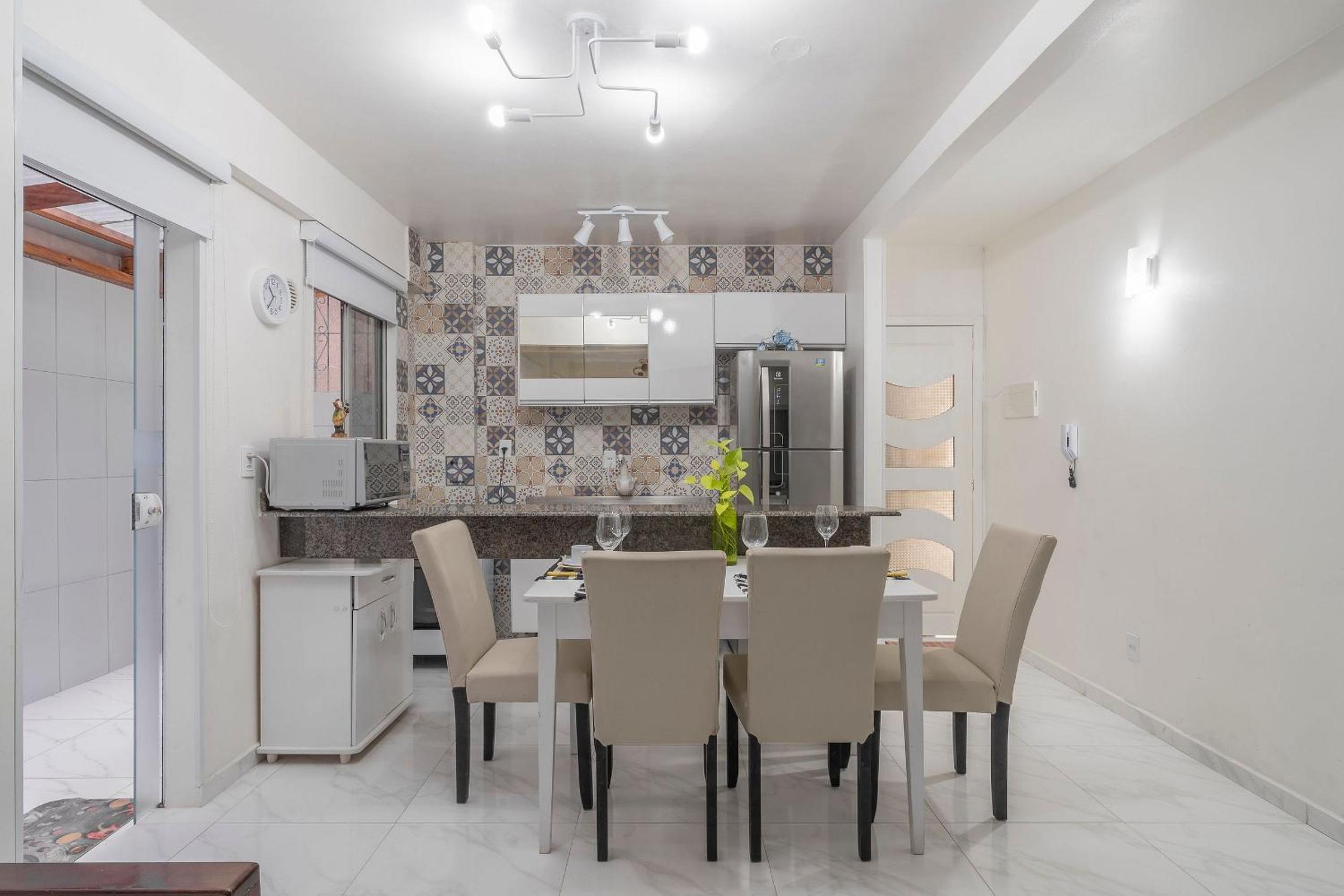 JLP - Apartamentos a 260m da Meia Praia Itapema/SC