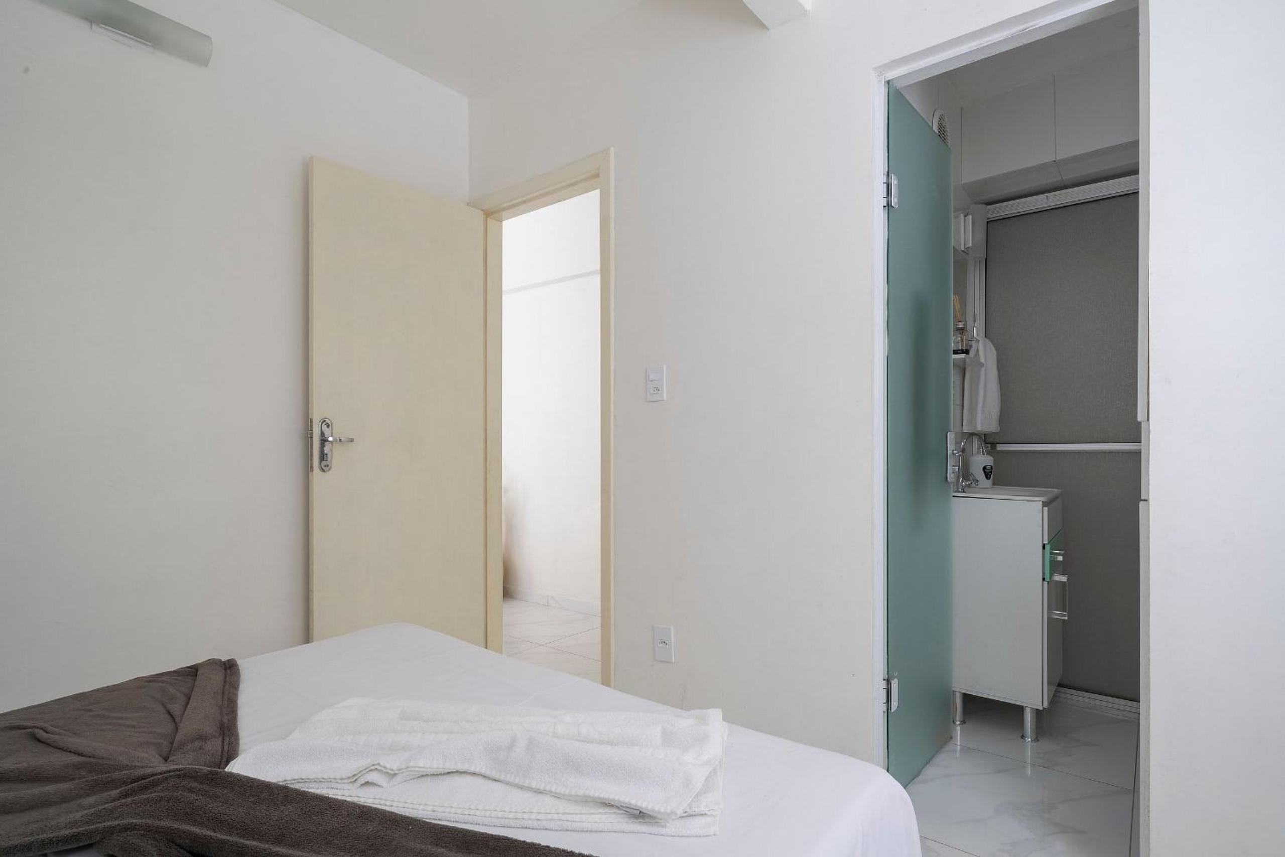 JLP - Apartamentos a 260m da Meia Praia Itapema/SC