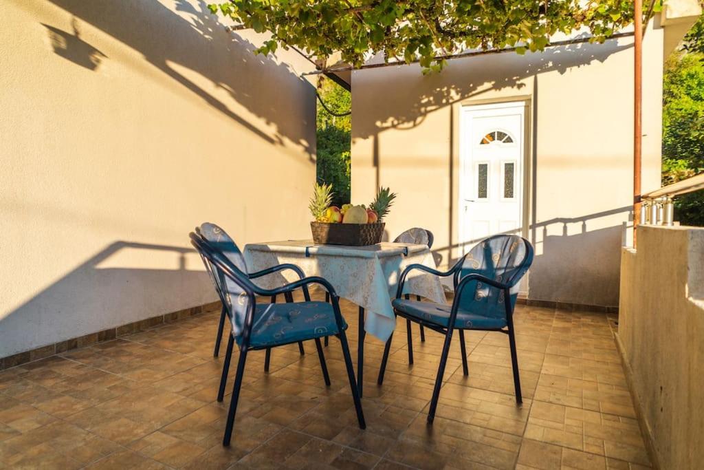 Pavle's Oasis