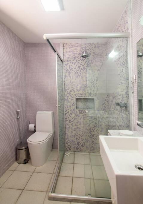 Mansão Pé na Areia da Ferradura Por Luxury Rentals