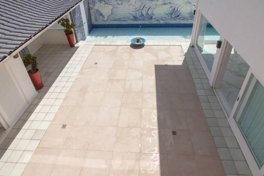Mansão Pé na Areia da Ferradura Por Luxury Rentals