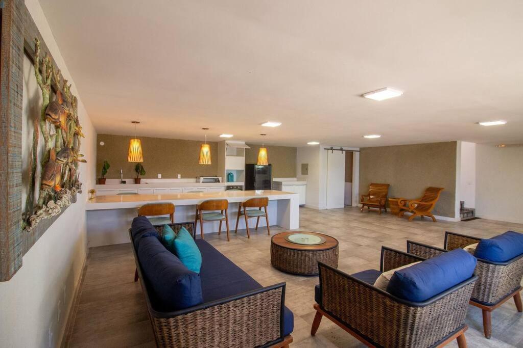 Mansão Pé na Areia da Ferradura Por Luxury Rentals