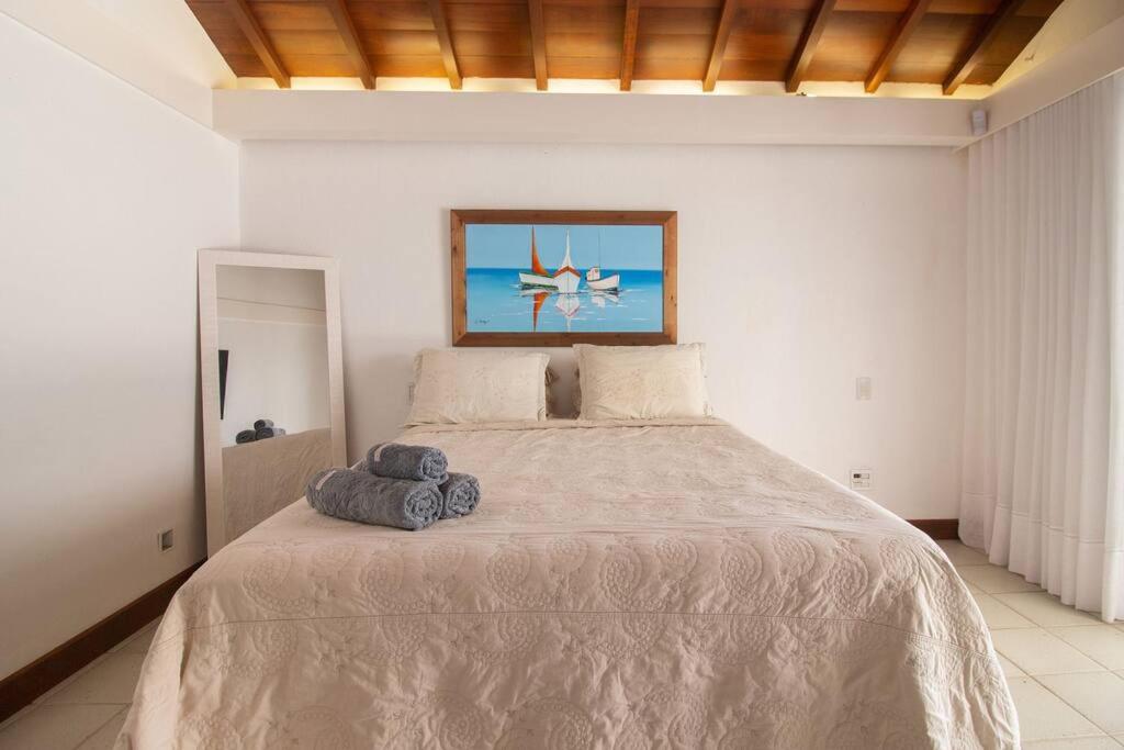 Mansão Pé na Areia da Ferradura Por Luxury Rentals