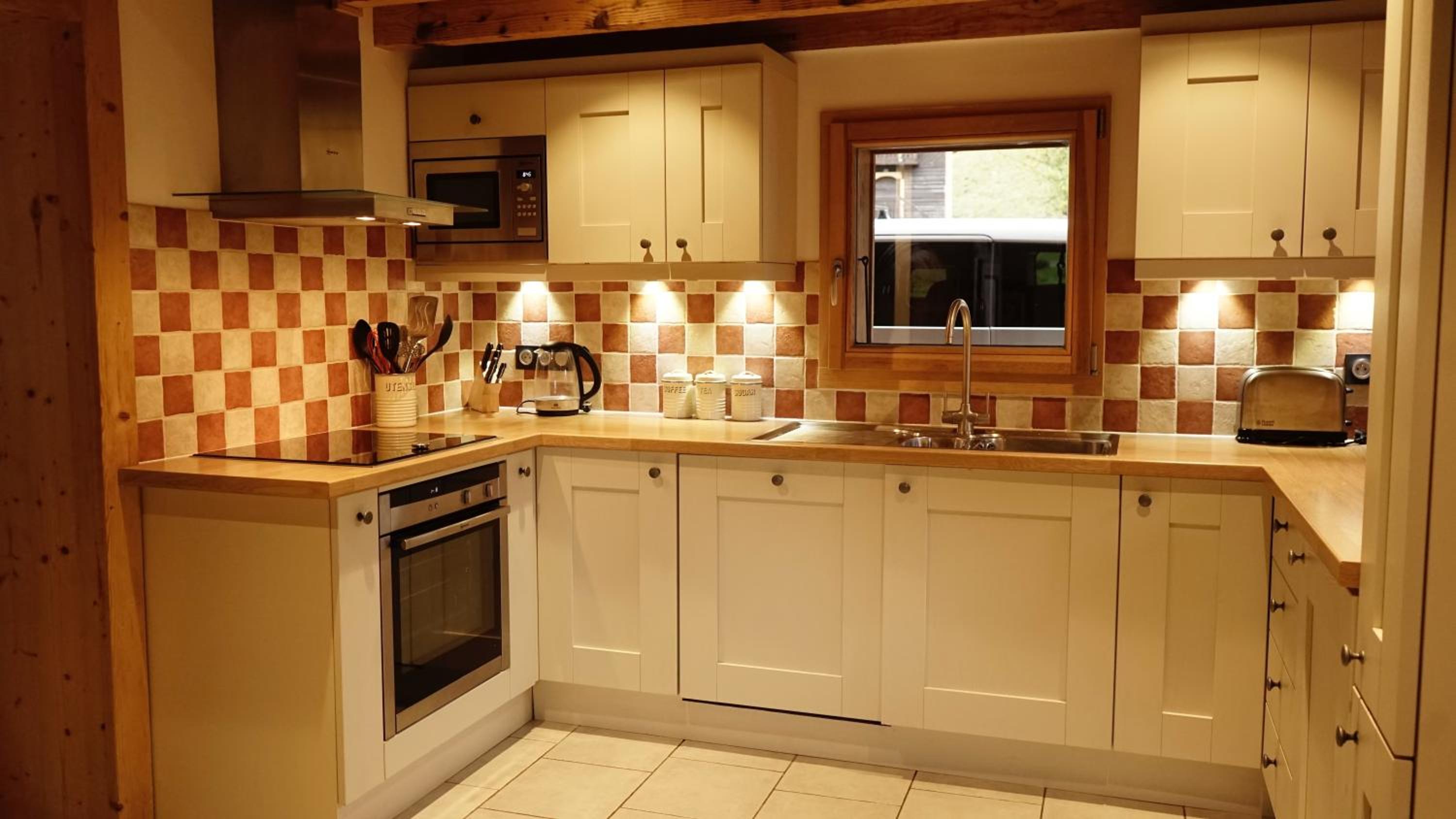 Morzine Vacations - Chalet Mimi - Property Image 3
