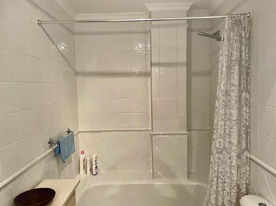 Hermosa casita de pueblo con piscina en Benahavís