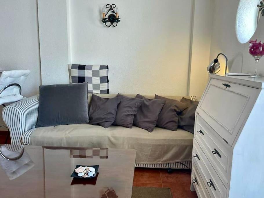 Hermosa casita de pueblo con piscina en Benahavís