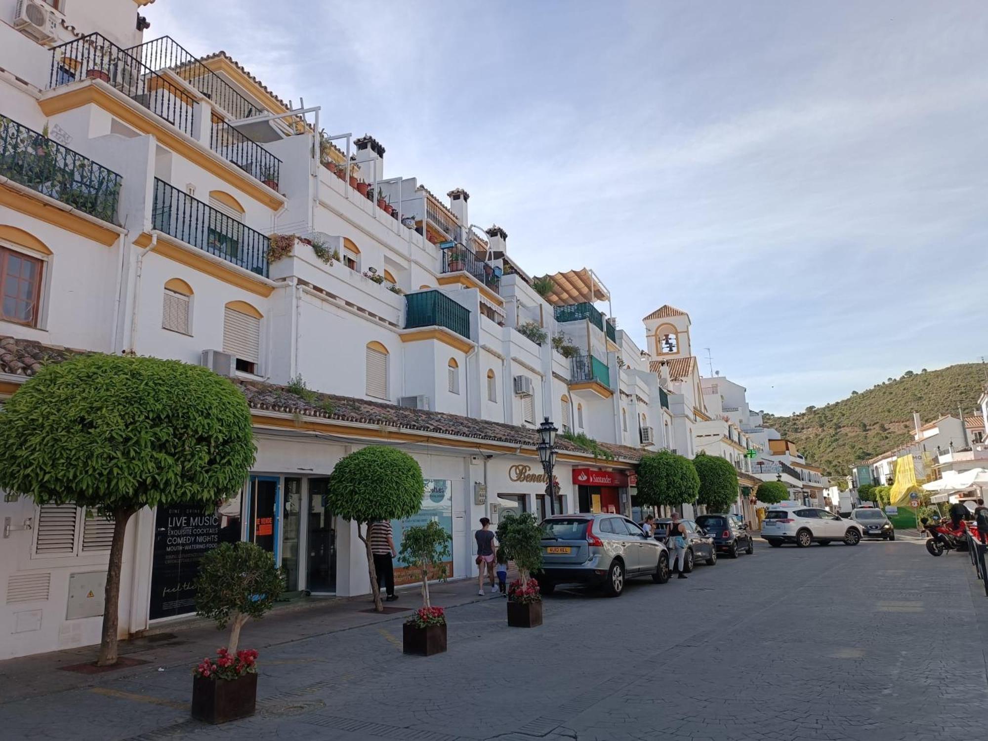 Hermosa casita de pueblo con piscina en Benahavís