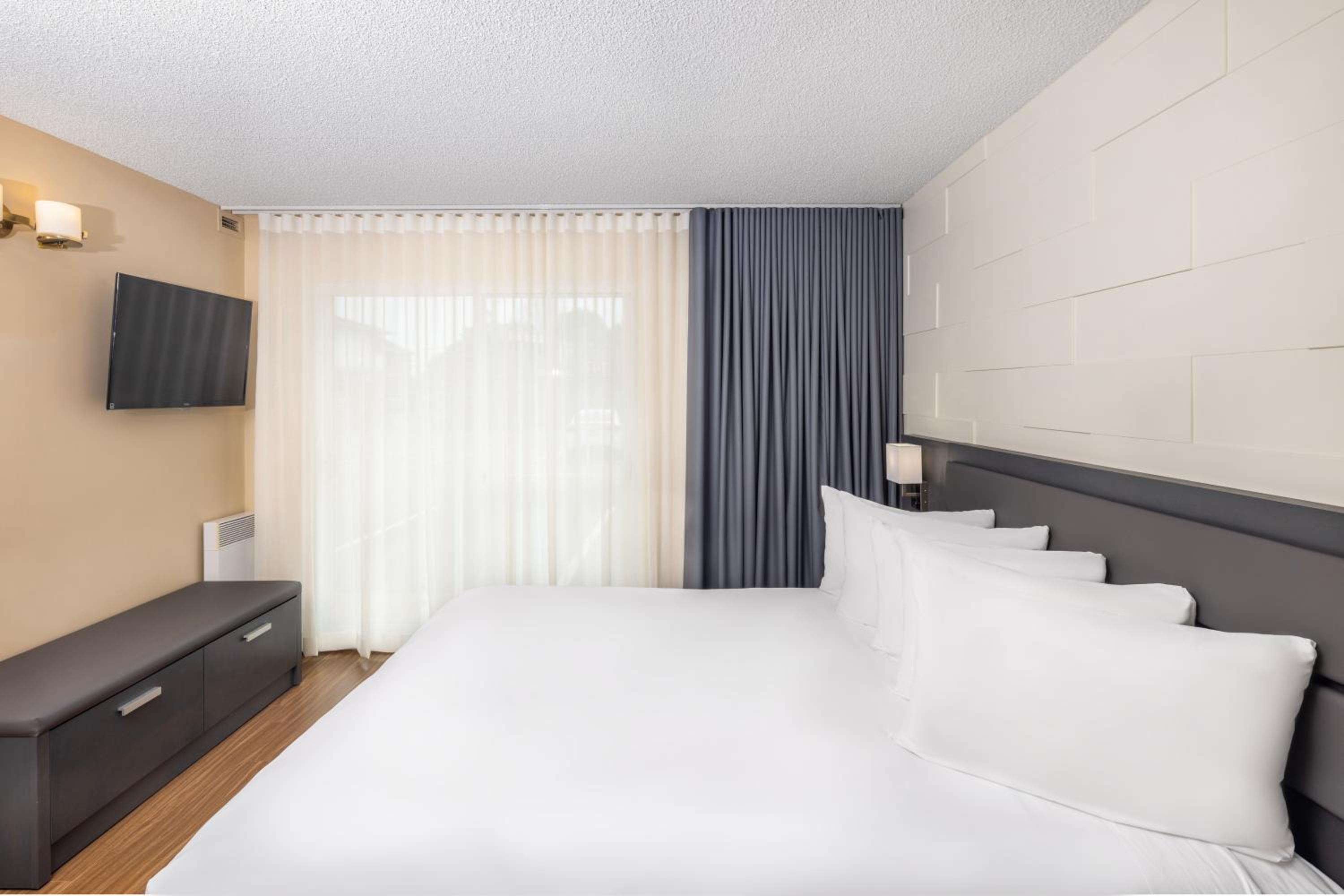 Trois-rivieres Vacations - Les Suites de Laviolette Ascend Hotel Collection - Property Image 46