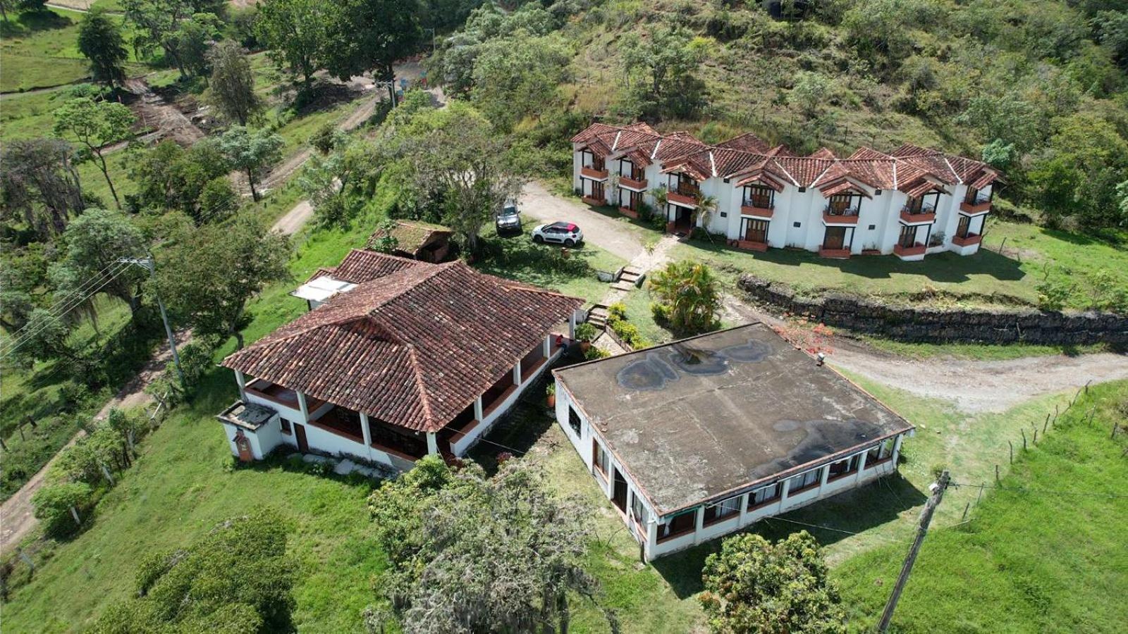 Elizabeth Country House