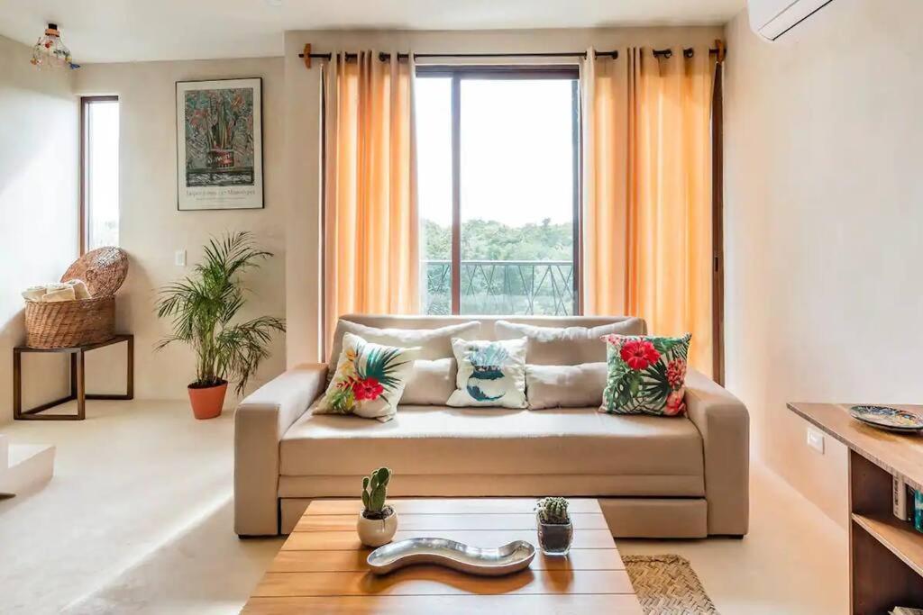 Dream apartment with private patio with pool and grill view 3