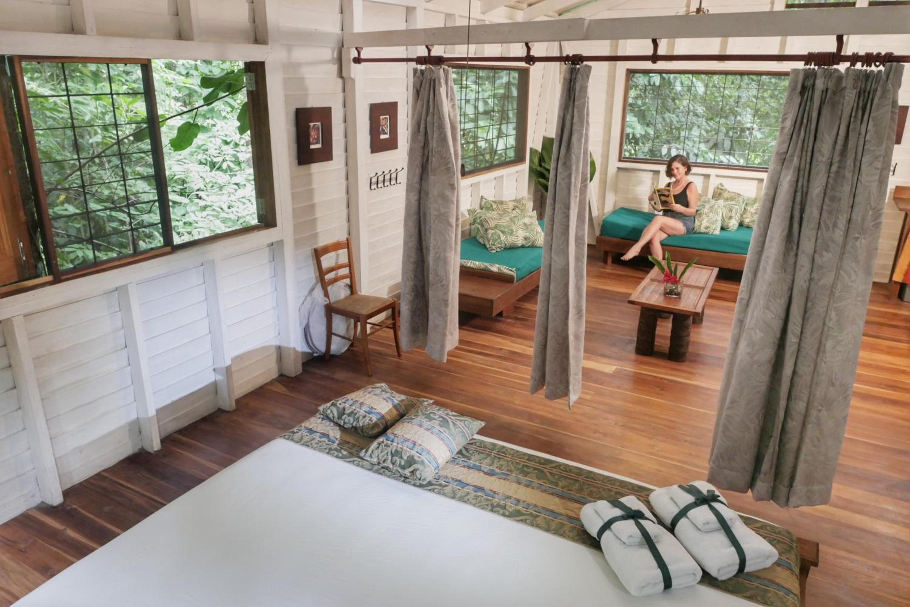 Cocoa Jungle Art Villa 8 min by car from Cocles Beach