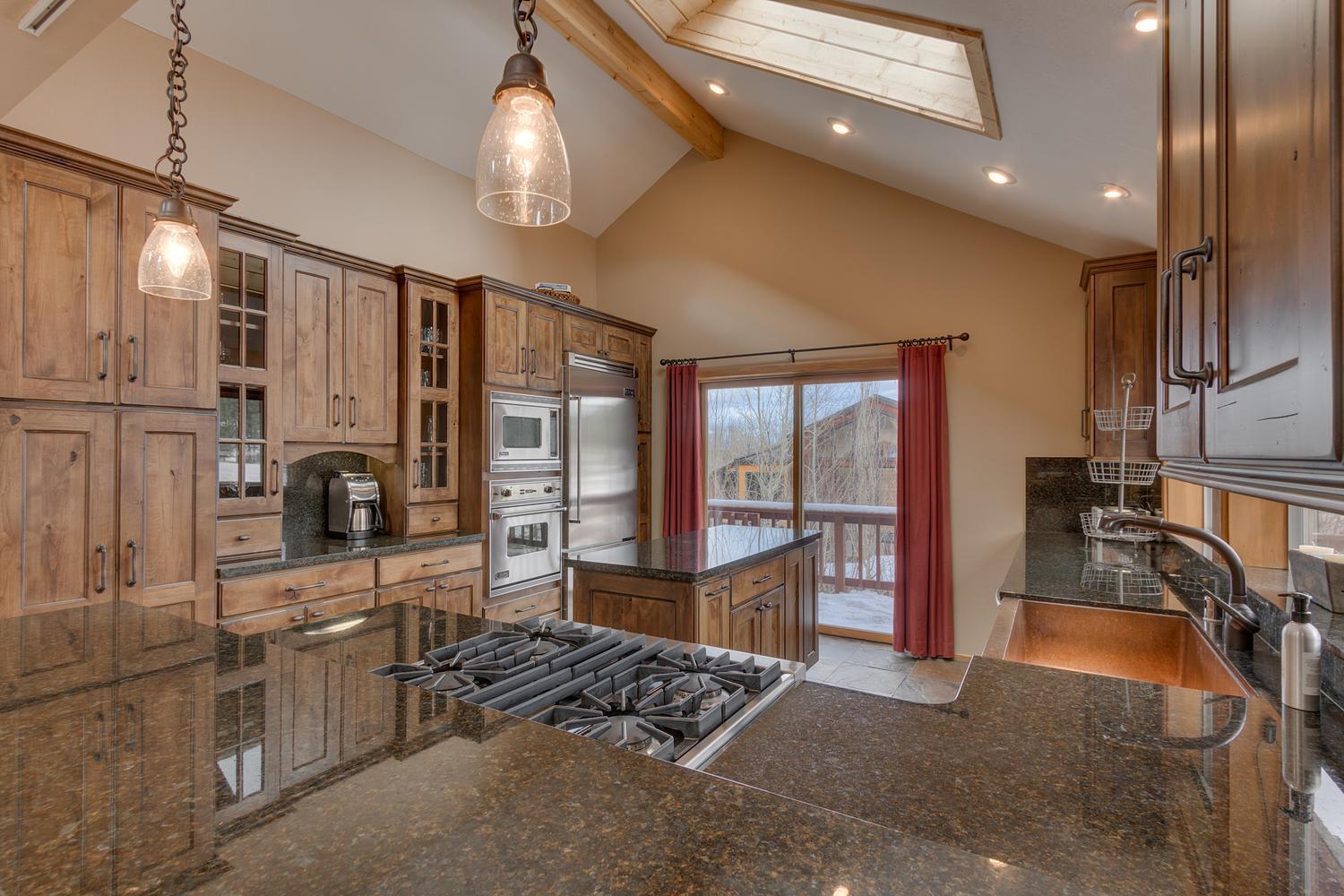 Lake Tahoe Vacations - Bitter Brush- Hot Tub- Pool Table- Ski Shuttle- Pet Friendly - Property Image 31