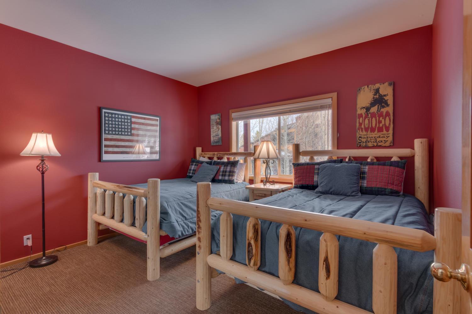 Lake Tahoe Vacations - Bitter Brush- Hot Tub- Pool Table- Ski Shuttle- Pet Friendly - Property Image 36