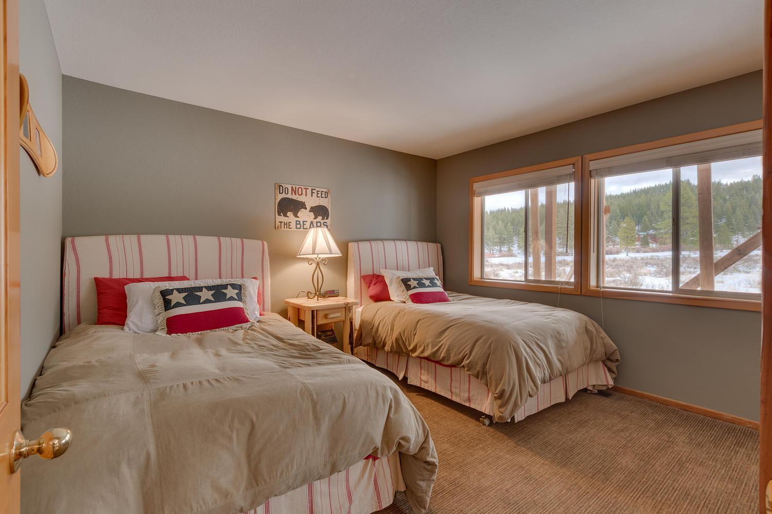Lake Tahoe Vacations - Bitter Brush- Hot Tub- Pool Table- Ski Shuttle- Pet Friendly - Property Image 37