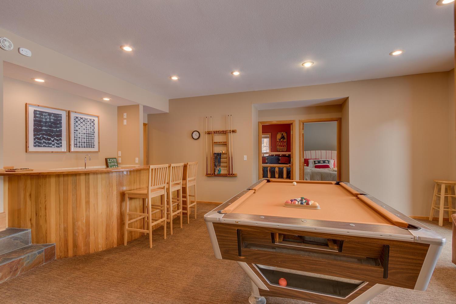 Lake Tahoe Vacations - Bitter Brush- Hot Tub- Pool Table- Ski Shuttle- Pet Friendly - Property Image 42