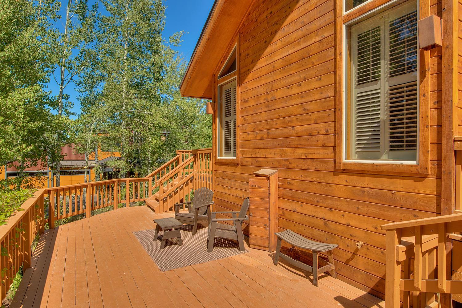 Lake Tahoe Vacations - Bitter Brush- Hot Tub- Pool Table- Ski Shuttle- Pet Friendly - Property Image 5