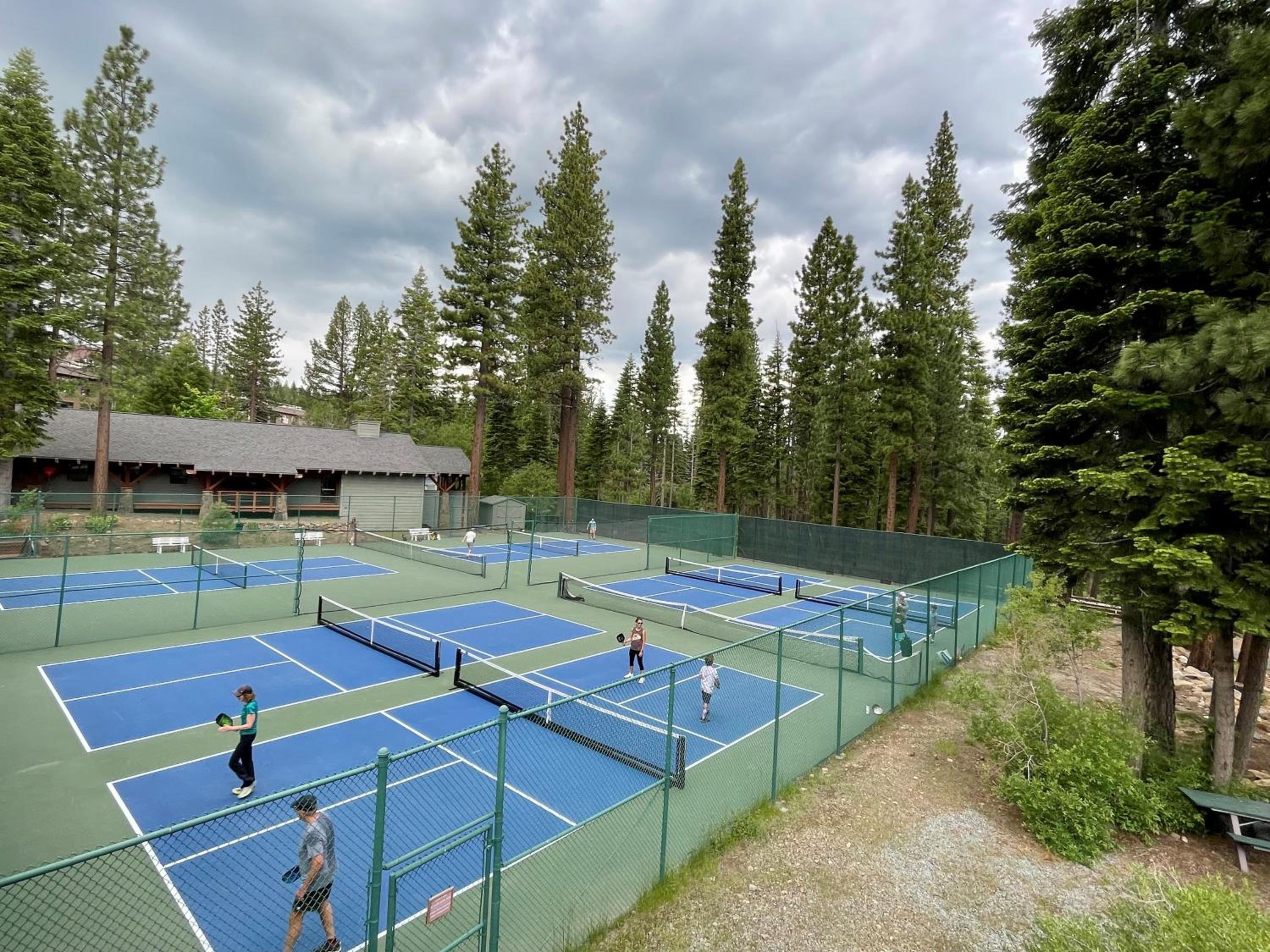 Lake Tahoe Vacations - Bitter Brush- Hot Tub- Pool Table- Ski Shuttle- Pet Friendly - Property Image 20