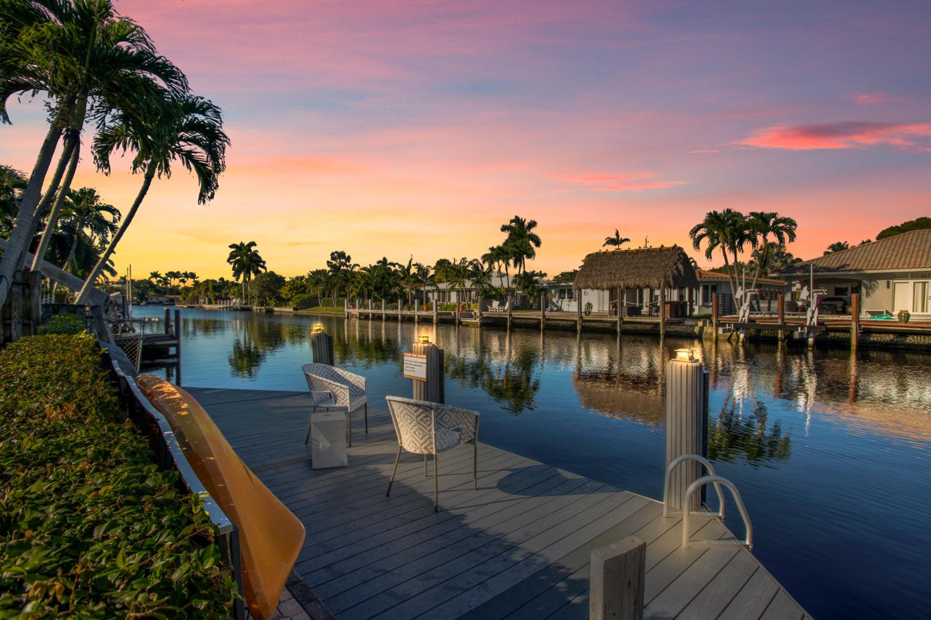 Paradise Lux Waterfrnt Villa/ w Boat & Jet Ski Rtl
