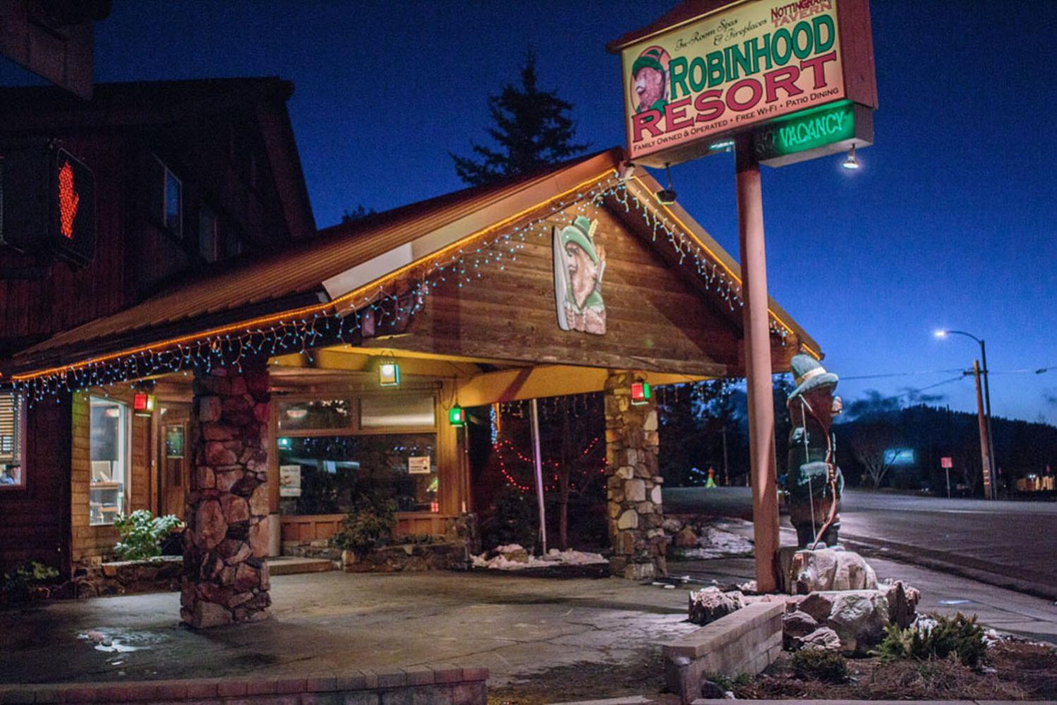 Hotel Robinhood Resort