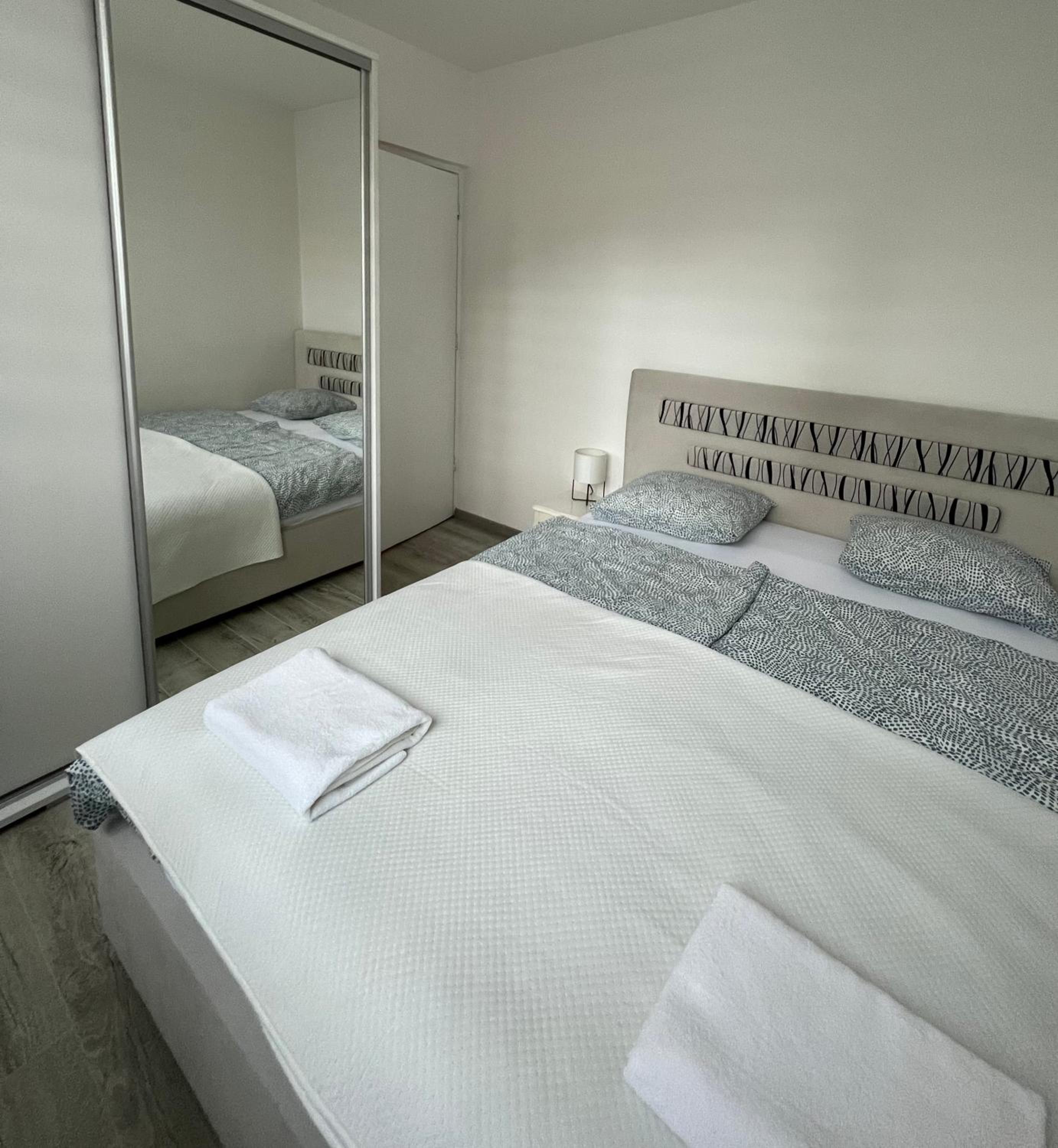 Apartman “ Ismar “