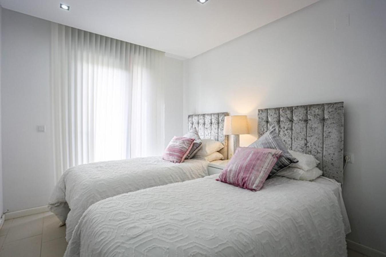 Stylish and modern condo in Villamartin
