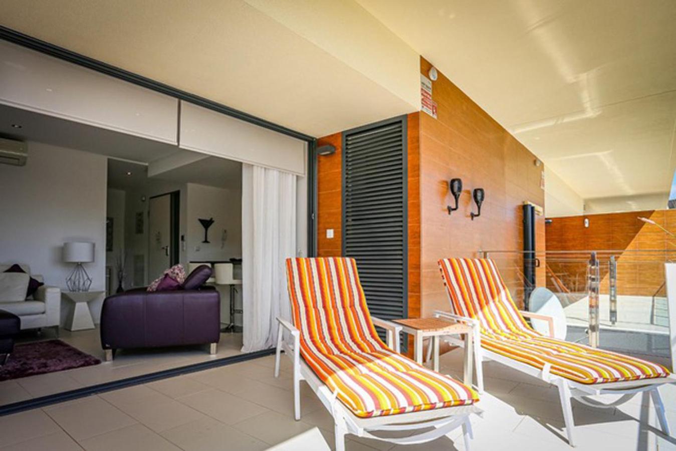 Stylish and modern condo in Villamartin