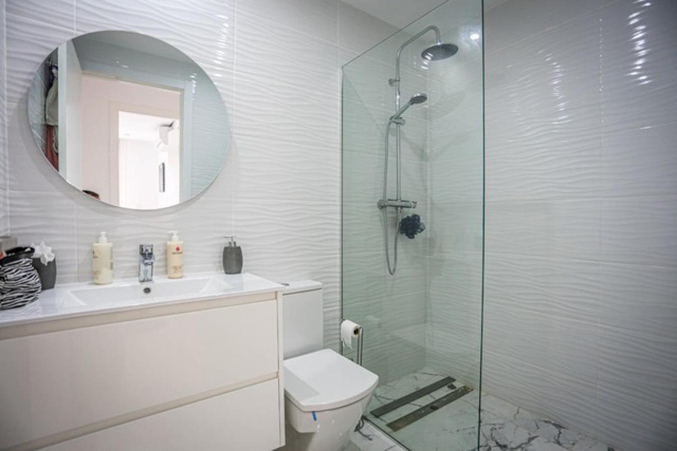 Stylish and modern condo in Villamartin