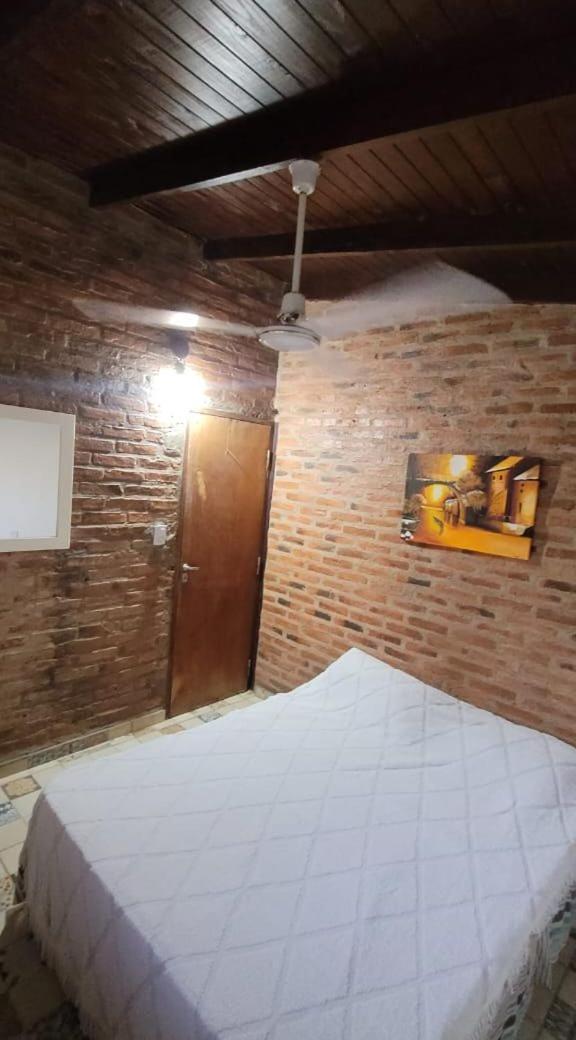 Casita del árbol solo para familias